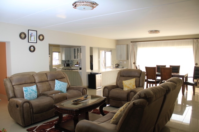 5 Bedroom Property for Sale in Nahoon Valley Park Eastern Cape